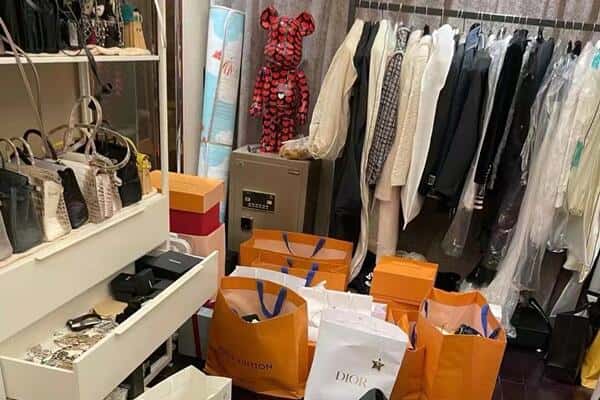 桂林七星区回收一线品牌衣服.jpg